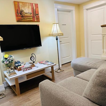 Luxurious Basement Retreat Daire Charlottetown Dış mekan fotoğraf